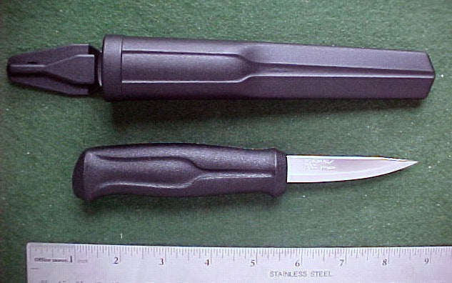 Mora Carving