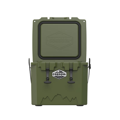 MasterCraft 25 qt Basecamp Class™ Hard Cooler