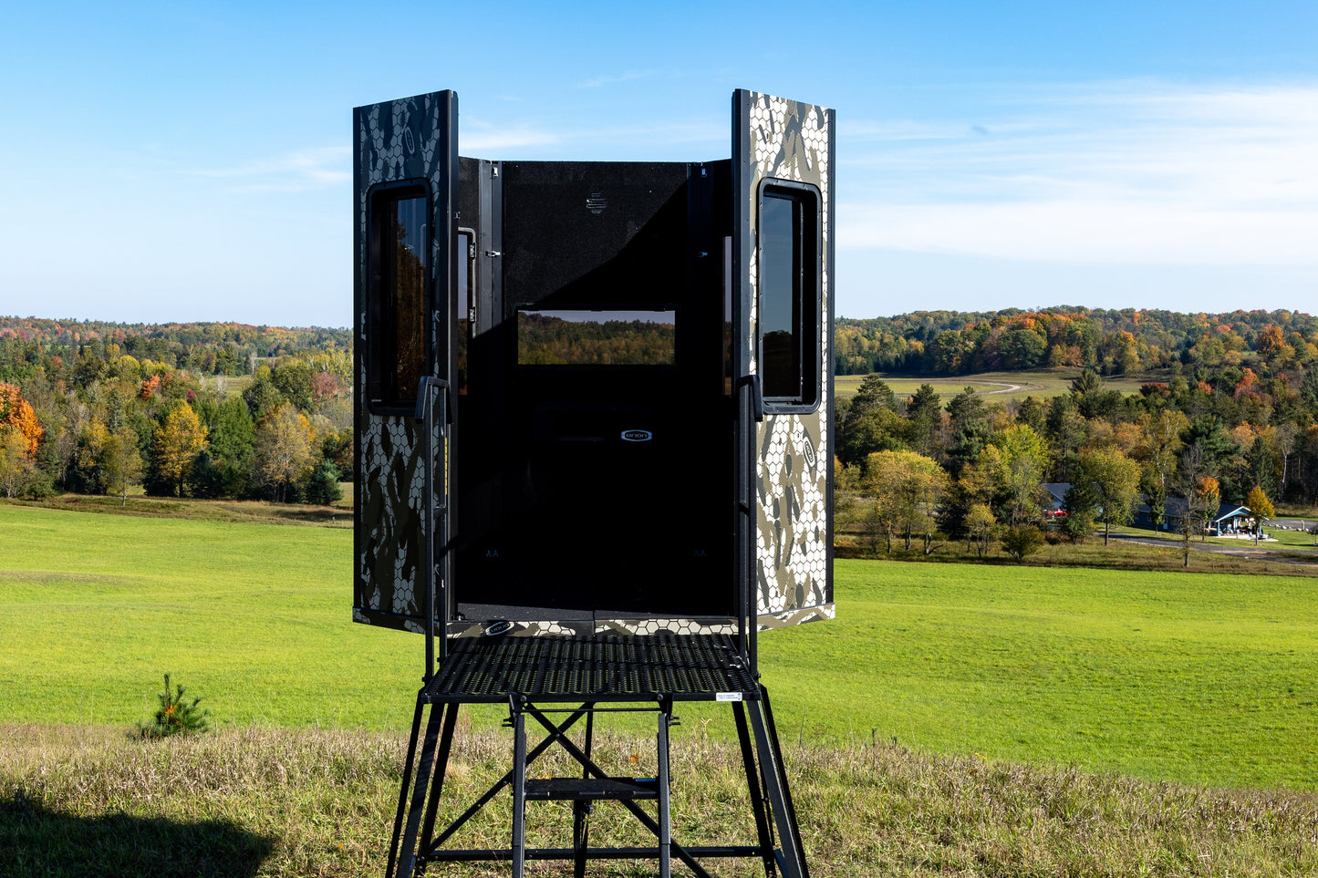 Orion 68T - Modular Deer Hunting Blind with Tinted Windows