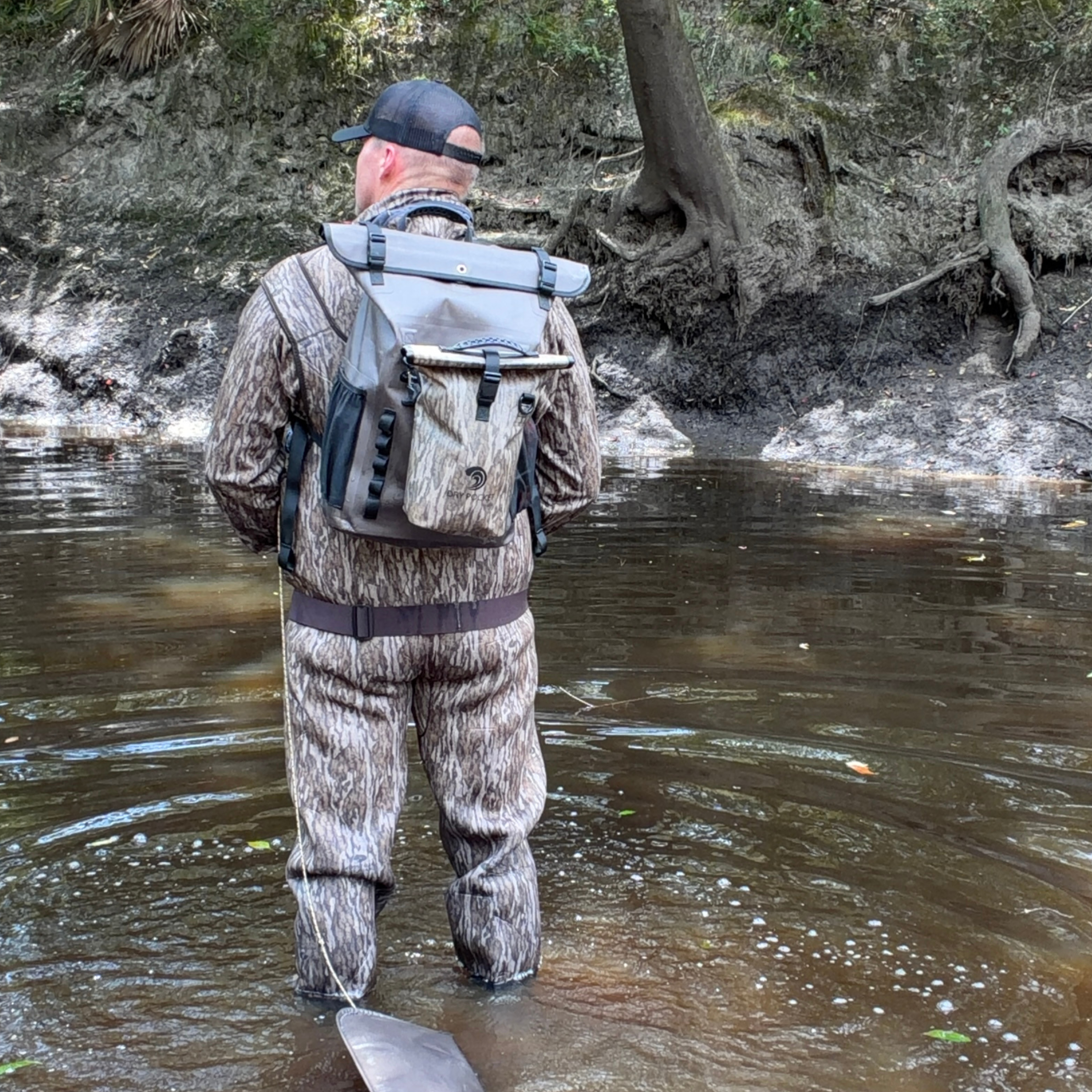 [PRE-ORDER OUR NEW DRY BAG ARRIVING LATE AUGUST] Waterproof Floating Backpack Dry Bag - Olive Night