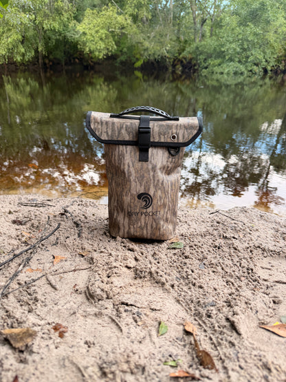 [PRE-ORDER OUR NEW DRY BAG ARRIVING LATE AUGUST] Shell Bag / Boating Bag - Bottomland Camo