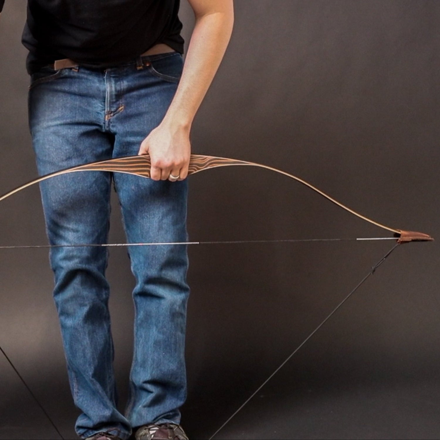 Bow Stringer