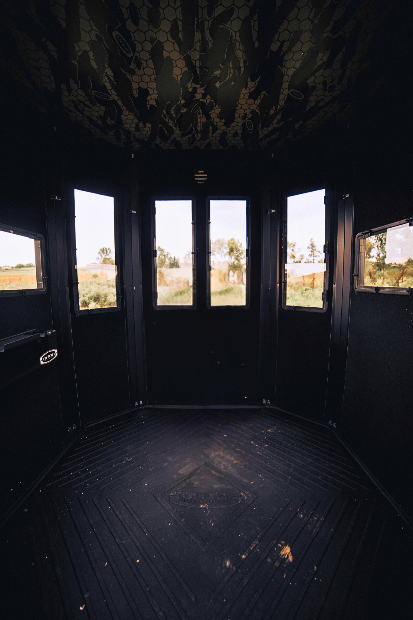 Orion 68VT - Modular Archery Deer Hunting Blind with Tinted Windows