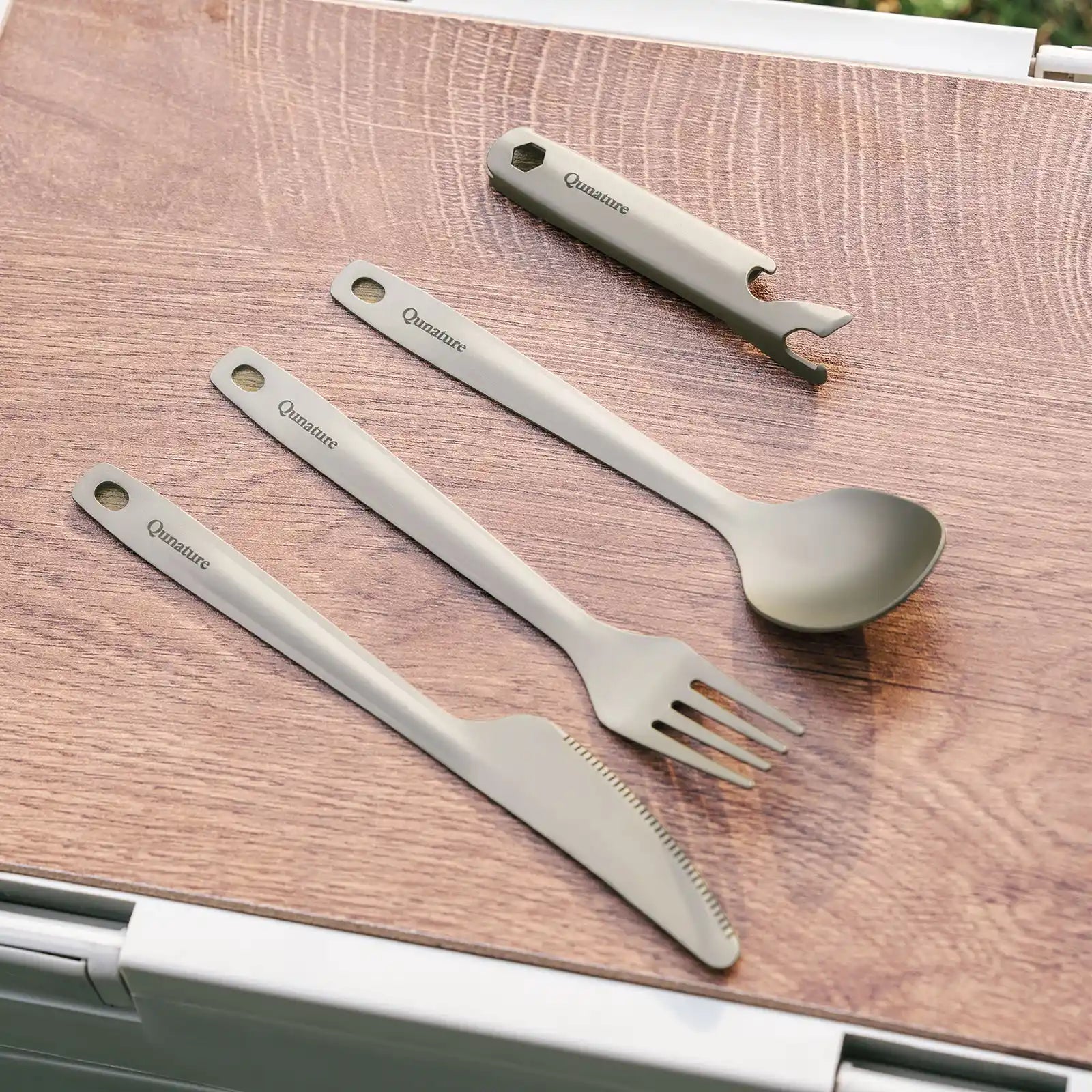 Lightweight Titanium 4-Piece Tableware Set